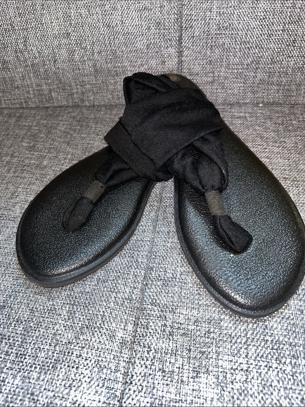 NEW - Sanuk Black Wrap Toe-Loop Sandals - Picture 7 of 7